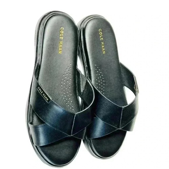 WOMEN’S COLE HAAN BLACK LEATHER SLIDE SANDALS SIZE 8 VERY GOOD QUALITY LEATHER - Picture 2 of 9